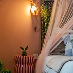 Vakantiehuis Le Repaire Des Lapinous, Reveuse Et Curieuse ! *