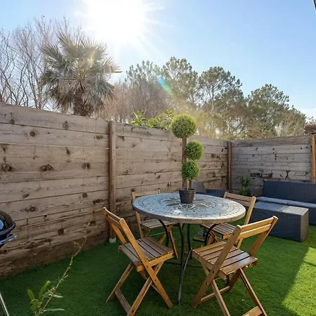 Holiday home Le Repaire Des Lapinous, Reveuse Et Curieuse !