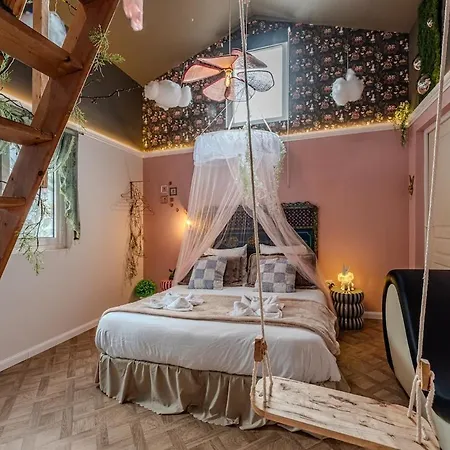 Le Repaire Des Lapinous, Reveuse Et Curieuse !