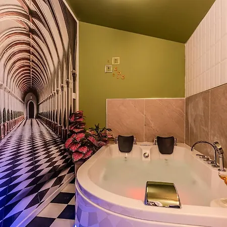 Le Repaire Des Lapinous, Reveuse Et Curieuse ! ル・テック