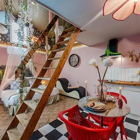 Le Repaire Des Lapinous, Reveuse Et Curieuse ! ル・テック